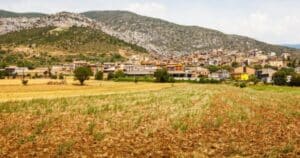 instalar placas solares en terreno rustico