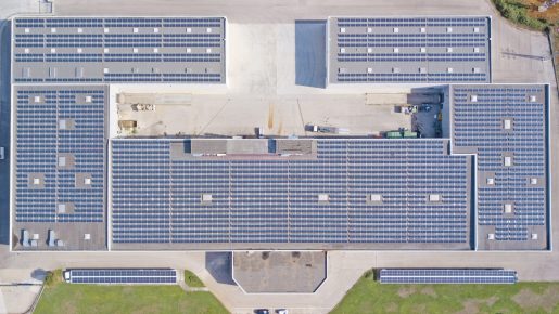 Instalación por autoconsumo en Sant Jaume de Llierca sobre cubierta de 14.000 m² y con una potencia de 1,2 MW, por la empresa Pagès Valentí.