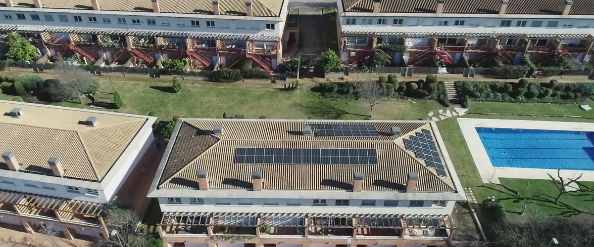 Comunitat energètica – Girona – 20kWp – 430 arbres Comunitat energètica - Girona - 20kWp - 430 arbres