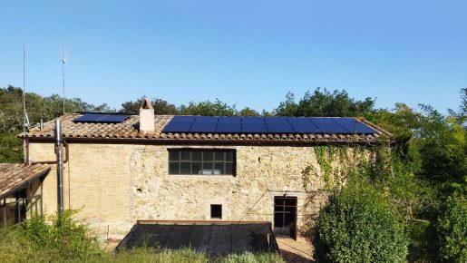 Es muy importante aplicar un buen mantenimiento a los sistemas fotovoltaicos residenciales para evitar inconvenientes repentinos.