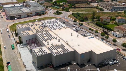 Projecte executat a l'empresa Royal Protein, format per 308 panells fotovoltaics amb una potència de 140 kWp.