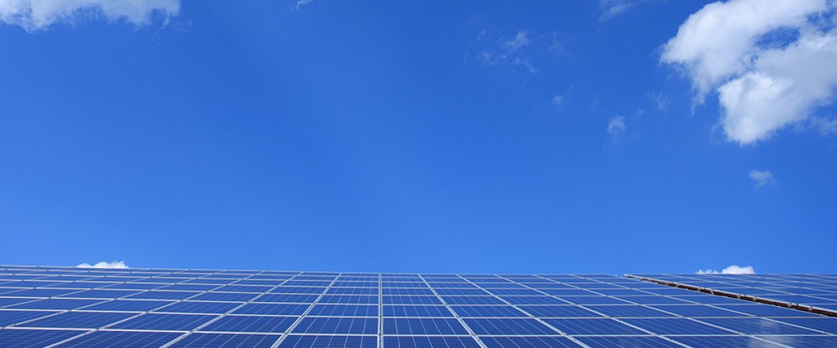 Autoconsumir energia solar suposa una necessitat per a fer front al canvi climàtic i la possibilitat de reduir l'impacte dels preus.