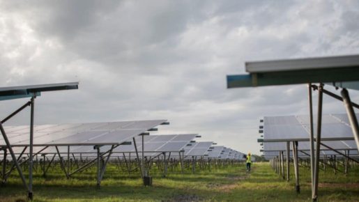 inundacion-placas-solares